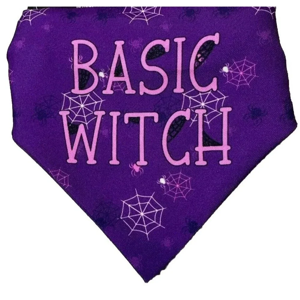 BASIC WITCH Dog Bandana Size Medium NWT Adjustable Pet Purple Halloween Costume